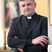 Na co dzień kapłan jest pracownikiem Katedry Teologii Pastoralnej, Liturgiki, Homiletyki i Katechetyki Wydziału Teologicznego Uniwersytetu Śląskiego.