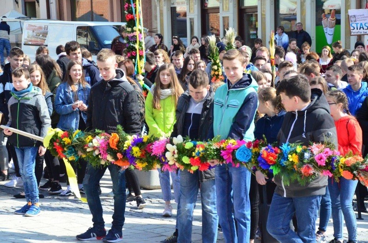Niedziela Palmowa młodych w Sandomierzu 