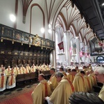 Msza Krzyżma w archikatedrze warszawskiej