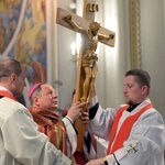 Wielkopiątkowa liturgia w katedrze w Radomiu