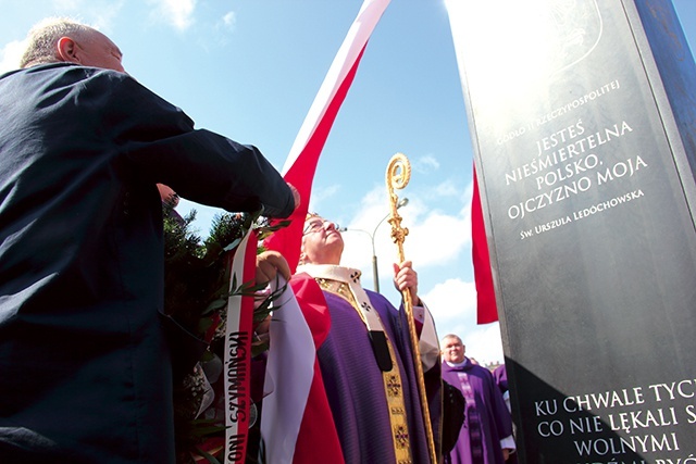 – Chcemy głosić, że w tym kościele pamięta się o historii kraju – mówił metropolita.