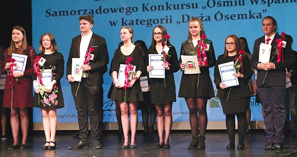 Finaliści Dużej Ósemki. Pierwsza z lewej Maria Skalińska.