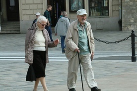 Dzisiejsi seniorzy mają wiele możliwości aktywnego spędzania czasu.