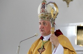 Biskup podkreślał służebną rolę pracy w życiu człowieka