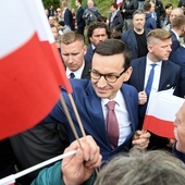 Premier: Patriotyzm to nie puste hasło