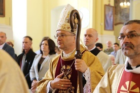 Komunikat bp. Lityńskiego w sprawie święceń diakonatu i kapłaństwa