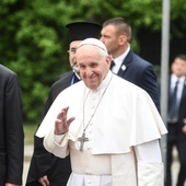 Papież zakończył wizytę w Bułgarii i udał się do Macedonii Północnej