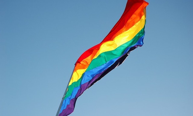 Forum Żydów Polskich: Tęcza LGBT i tęcza Przymierza to symbole pozostające w kulturowym konflikcie