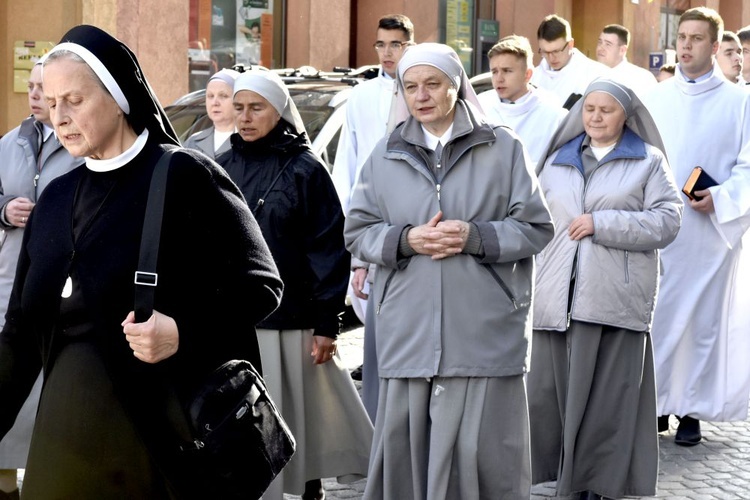 Odpust św. Stanisława, biskupa i męczennika, w diecezji świdnickiej