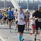 600 osób wzięło udział w kolejnym maratonie w Lublinie.