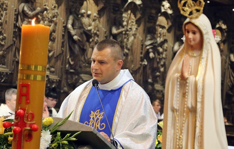 Wrocławianie oddają cześć Matce Bożej Fatimskiej