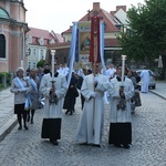 Nabożeństwo fatimskie w archikatedrze wrocławskiej w 102. rocznicę objawień w Fatimie