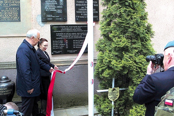 Odsłonięcie tablicy odbyło się z udziałem rodziny kpt. Włodzimierza Kolanowskiego.