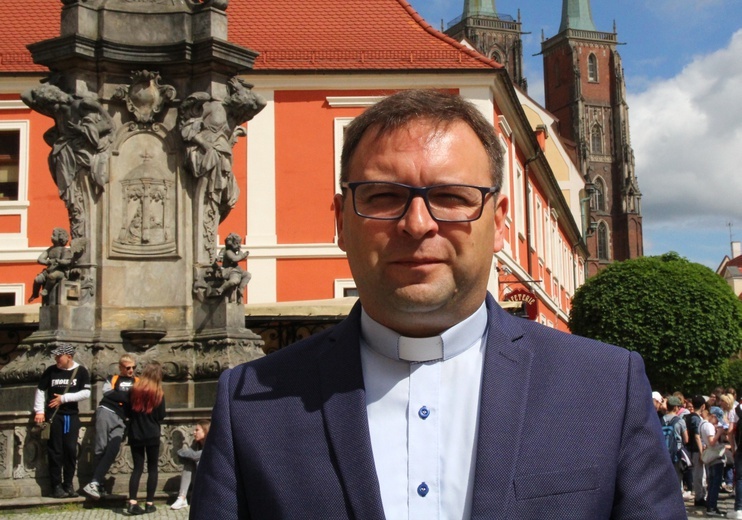 Pomoc ofiarom wykorzystania seksualnego w archidiecezji wrocławskiej