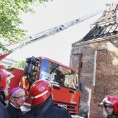 Pożar kościoła świętych Piotra i Pawła w Gdańsku - świątynia uratowana