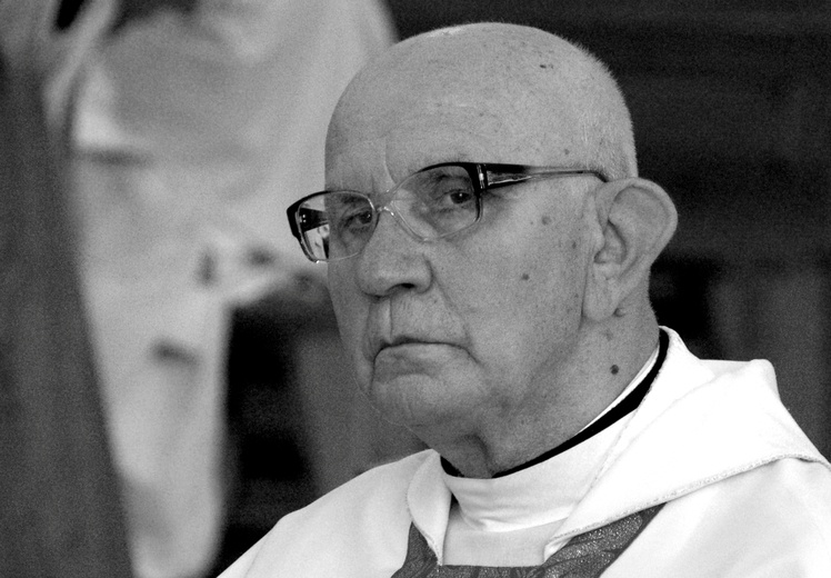 Śp. ks. Stefan Szary (1929-2019).