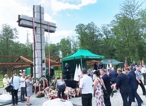 Poświęcenie pomnika pomordowanych żołnierzy "Bartka" w Starym Grodkowie