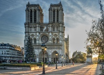 Pierwsza po pożarze Msza w Notre Dame w sobotę