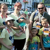 ▲	Agnieszka i Krzysztof Adamiec-Trutwin z dziećmi przyjechali na zjazd z Chorzowa.