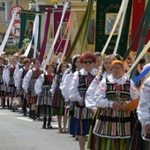 Procesja eucharystyczna w uroczystość Najświętszego Ciała i Krwi Chrystusa.