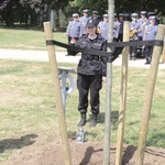Policyjne Dęby Pamięci w Legnicy