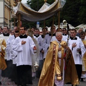 Abp Jędraszewski: Karta LGBT i instrukcje WHO uderzają w prawdę o człowieku, małżeństwie i rodzinie