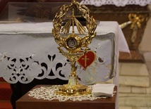 Relikwie świętej parafia otrzymała 1 maja br. 