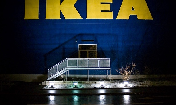 IKEA zwolniła pracownika za cytowanie Pisma Świętego? Jest oświadczenie firmy