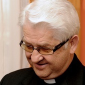 Ks. Stanisławowi Pinderze diecezja radomska zawdzięcza wiele dzieł, które będą służyły jej przez wiele, wiele lat. 