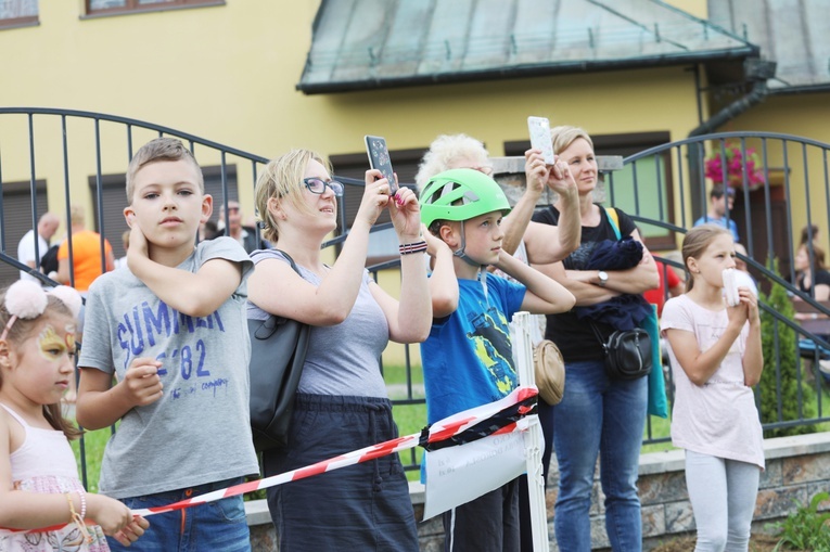 3. Parafialny Piknik Rodzinny przy kościele Bożego Miłosierdzia w Cieszynie-Kalembicach - 2019