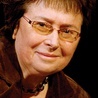 Prof. Maria Dzielska  (1942–2018). Zdjęcie z 2010 r.