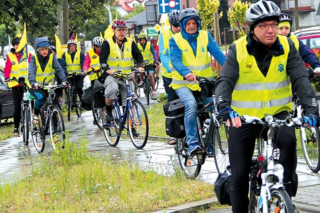 Nasi diecezjanie dołączyli do kilkudziesięciu grup rowerowych pielgrzymów z całej Polski.