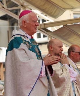 Biskup Dec przewodniczył Mszy św. na jasnogórskim szczycie.