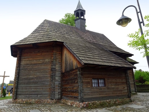 Drewniany kościół św. Anny w Lublińcu