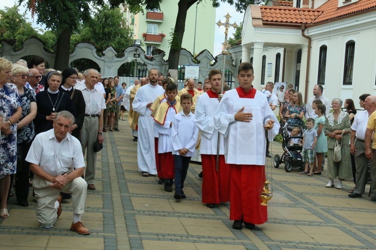 Odpust u św. Anny gromadzi wielu wiernych i duchownych nie tylko z Lubartowa.