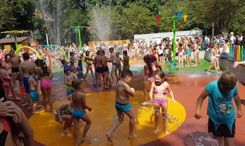 Siemianowice Śląskie. Otwarto wodny plac zabaw dla dzieci [ZDJĘCIA]