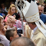 Wprowadzenie relikwii świętych dzieci fatimskich do sądeckiej fary