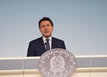 Włoski parlament przerwie wakacje w związku z kryzysem w koalicji
