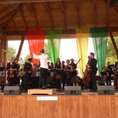 W Lipcach odbył się koncert Wędrownego Festiwalu Filharmonii Łódzkiej "Kolory Polski".