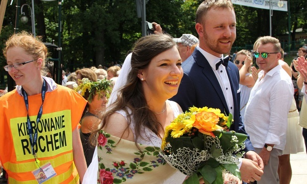 Justyna i Maciej Sadlikowie po raz pierwszy jako małżeństwo pielgrzymowali na Jasną Górę.