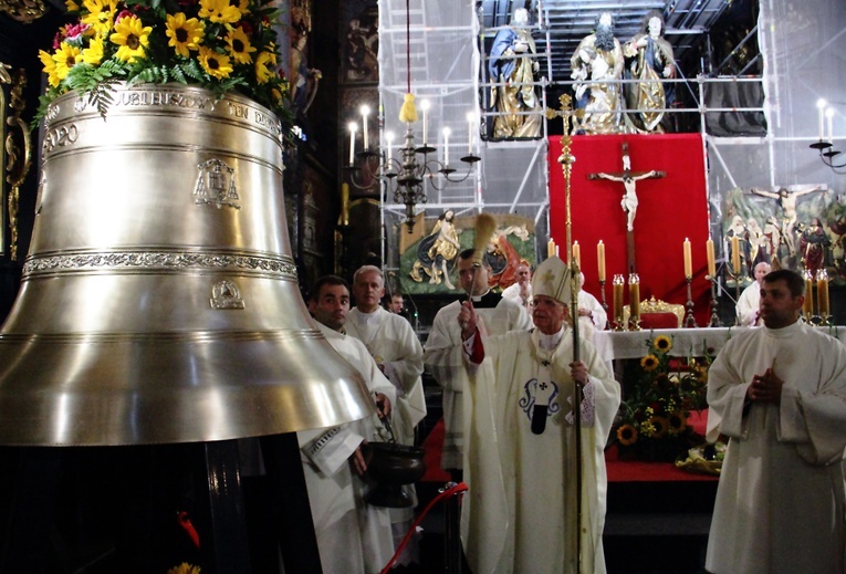 Chrzest dzwonu "Józef z Nazaretu" dla bazyliki Mariackiej