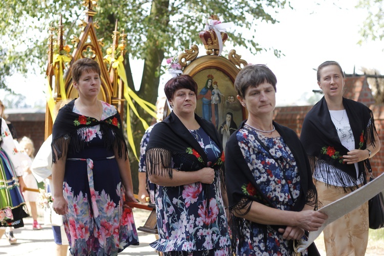 XVII Festyn Rodzinny w Bąkowie Górnym - Msza św.