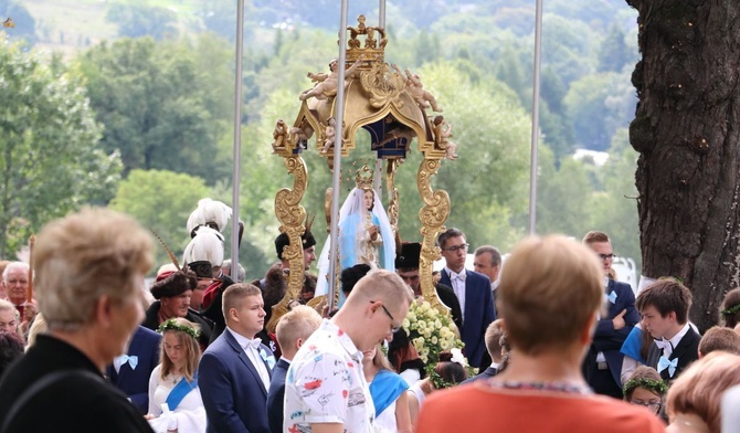 Kard. Grocholewski: Tutaj uświadamiamy sobie, że Maryja jest też naszą Matką