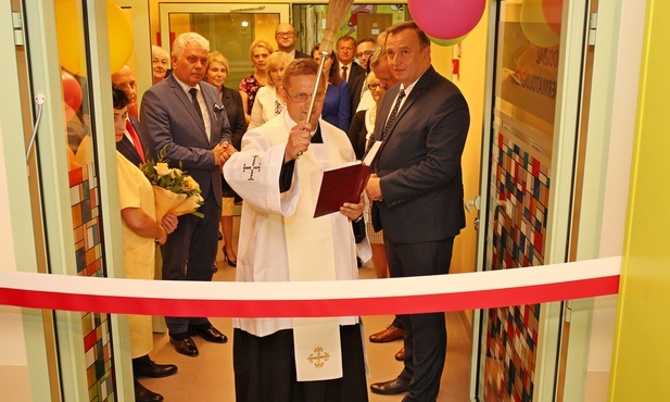 Sosnowiec. W Centrum Pediatrii im. Jana Pawła II otworzono Oddział Dermatologii Dziecięcej