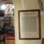 Wystawa przy kościele w Łabędach  