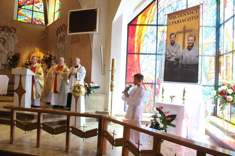 Wprowadzenie relikwii błogosławionych męczenników z Pariacoto do Wielkiej Wsi