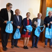 Rada Redakcyjna Rocznika Przasnyskiego, od lewej: przewodniczący dr Piotr Kaszubowski, Bogusław Kruszewski, Maria Weronika Kmoch, dr Waldemar Krzyżewski, dr Wojciech Łukaszewski.