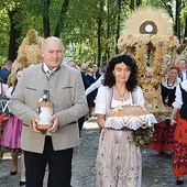 Starostami byli Sylwia i Krzysztof Respondkowie.