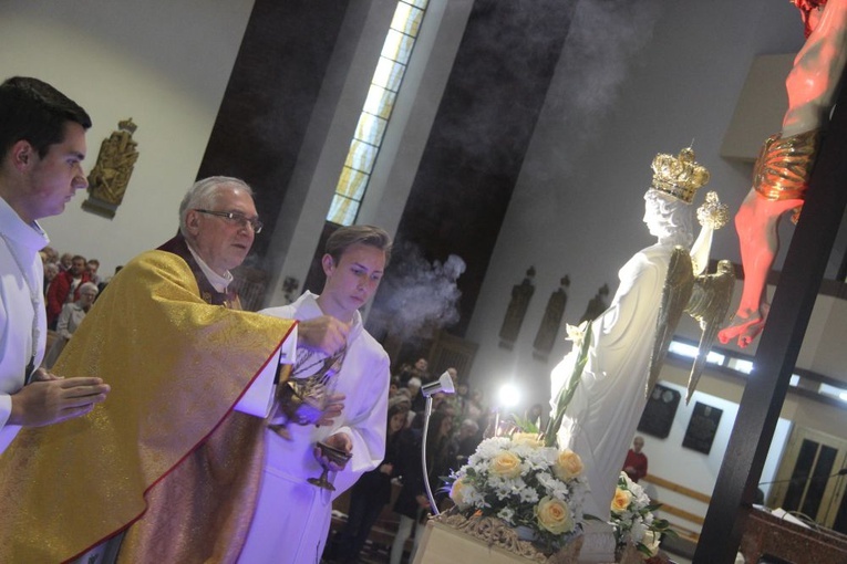 Wprowadzenie figury św. Michała Archanioła w parafii pw. NMP Królowej Polski w Świdnicy