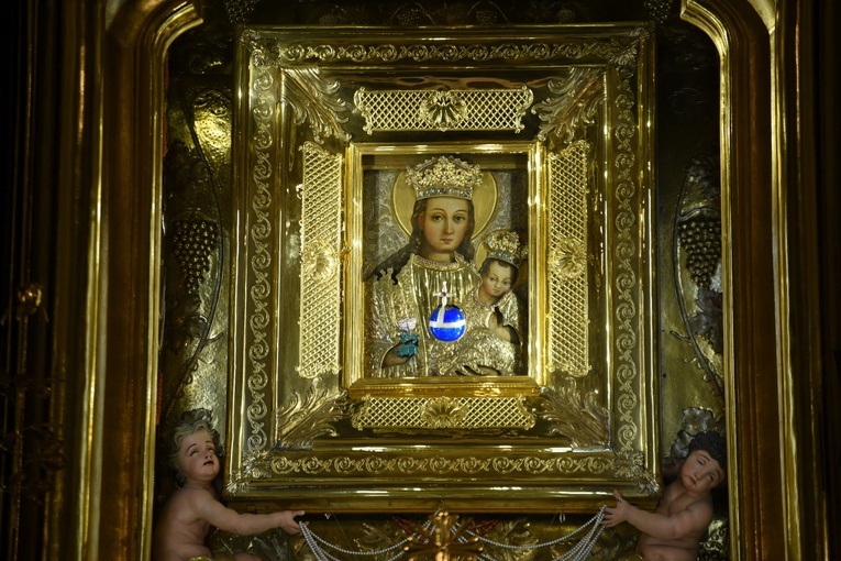 Obraz Matki Bożej Tuchowskiej.